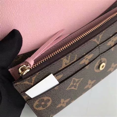 Wholesale Cheap Louis Vuitton Wallet .